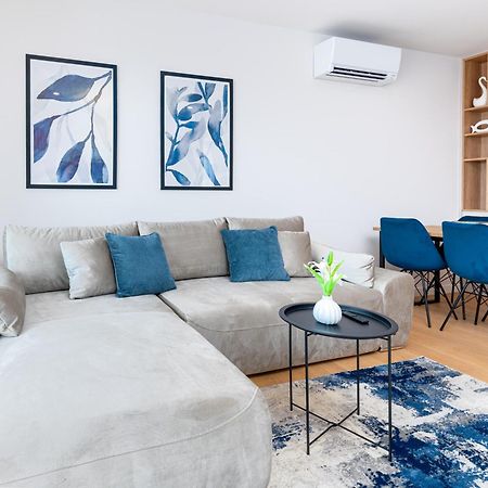 Luxury Adria Sea City & Mountain View Apartment Makarska Exterior photo