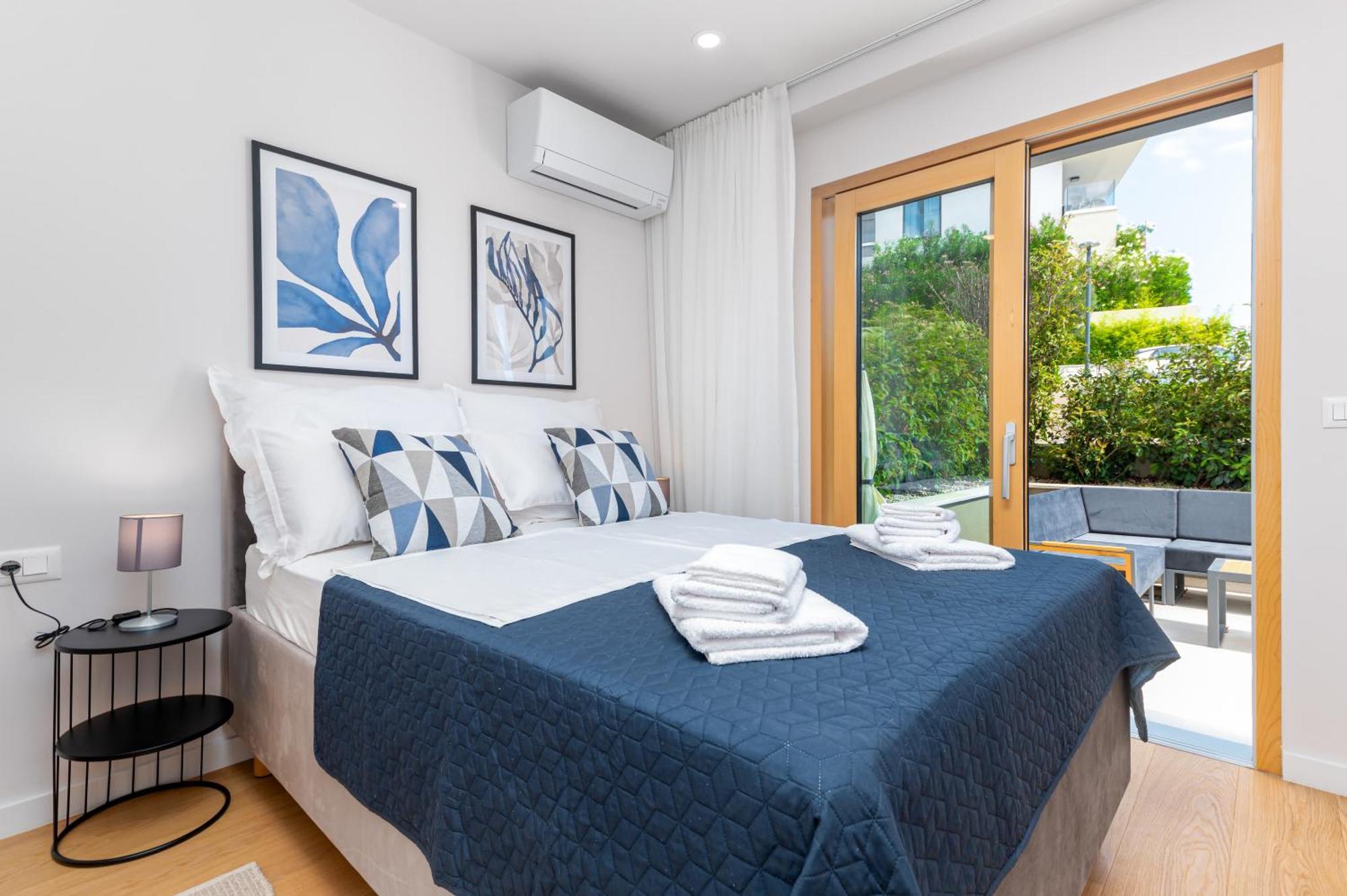 Luxury Adria Sea City & Mountain View Apartment Makarska Exterior photo