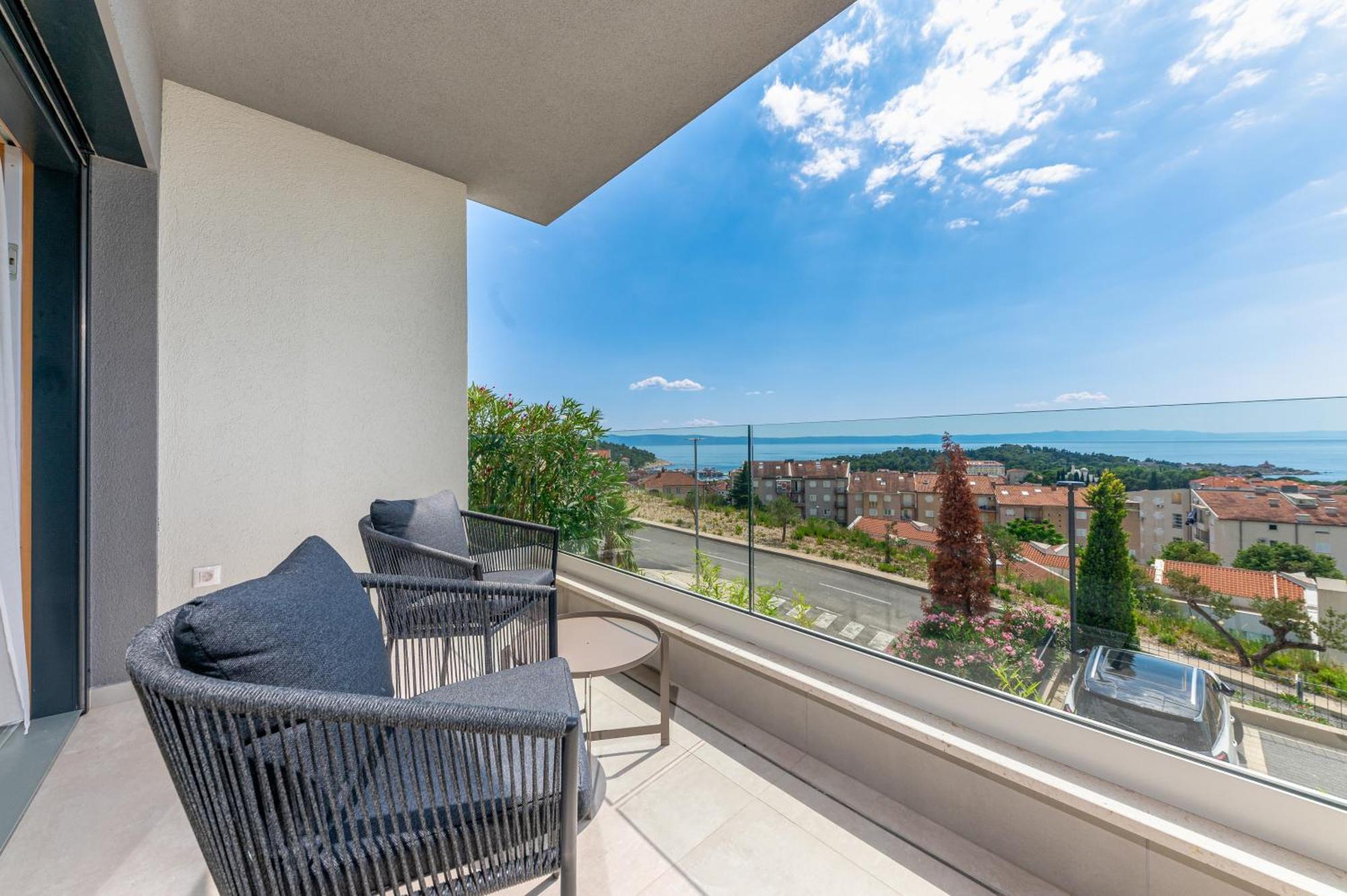 Luxury Adria Sea City & Mountain View Apartment Makarska Exterior photo