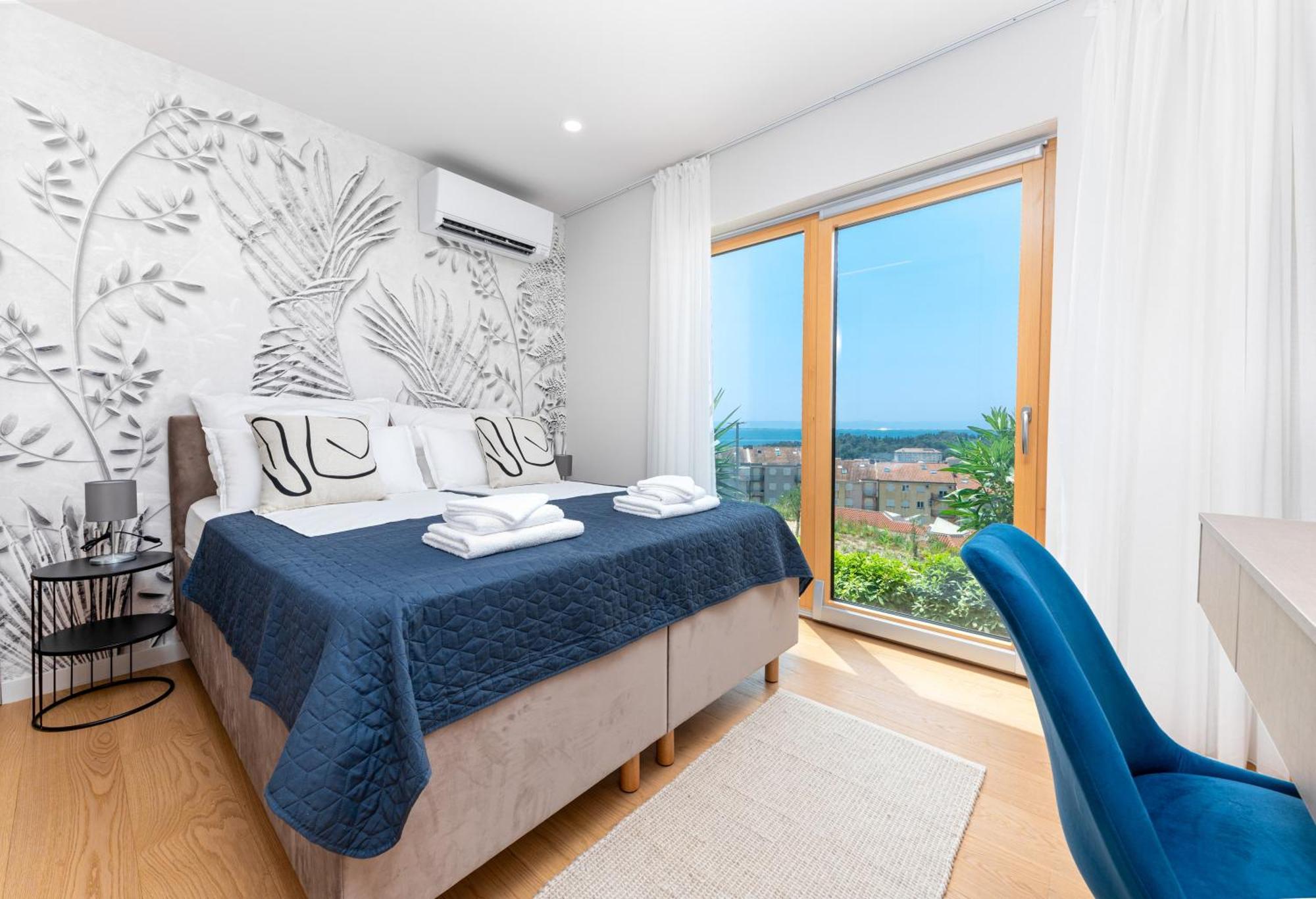 Luxury Adria Sea City & Mountain View Apartment Makarska Exterior photo
