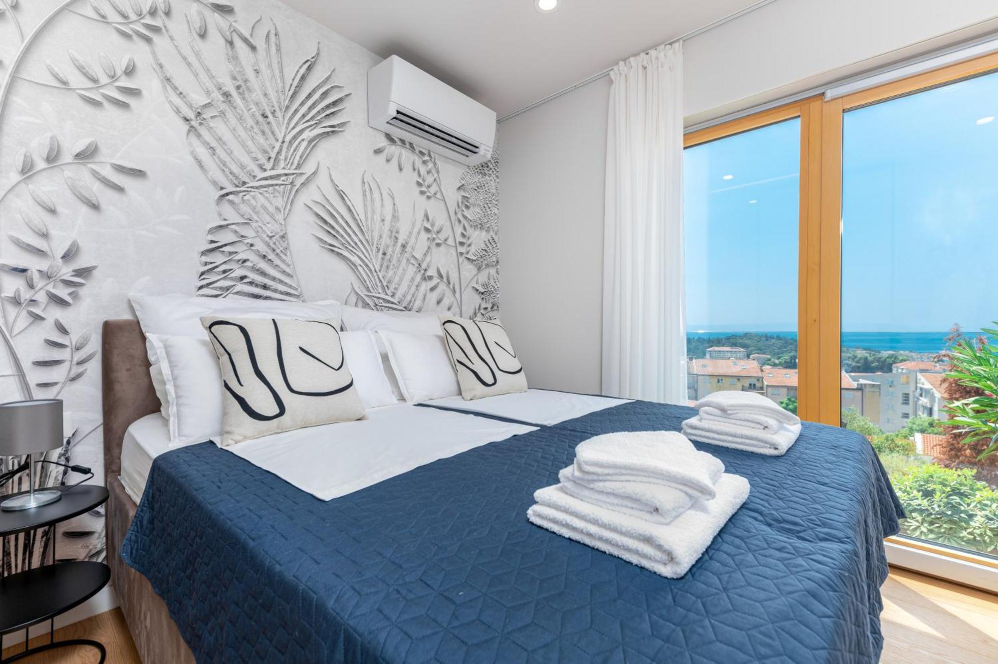 Luxury Adria Sea City & Mountain View Apartment Makarska Exterior photo
