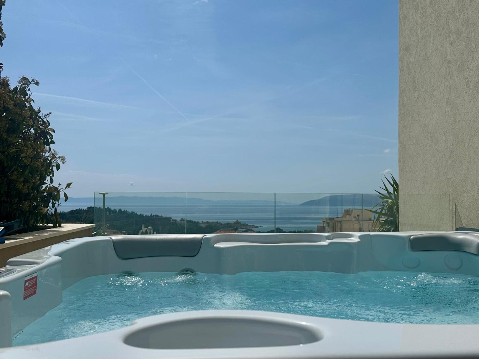 Luxury Adria Sea City & Mountain View Apartment Makarska Exterior photo